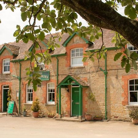 Three Horseshoes Inn Powerstock Exterior photo